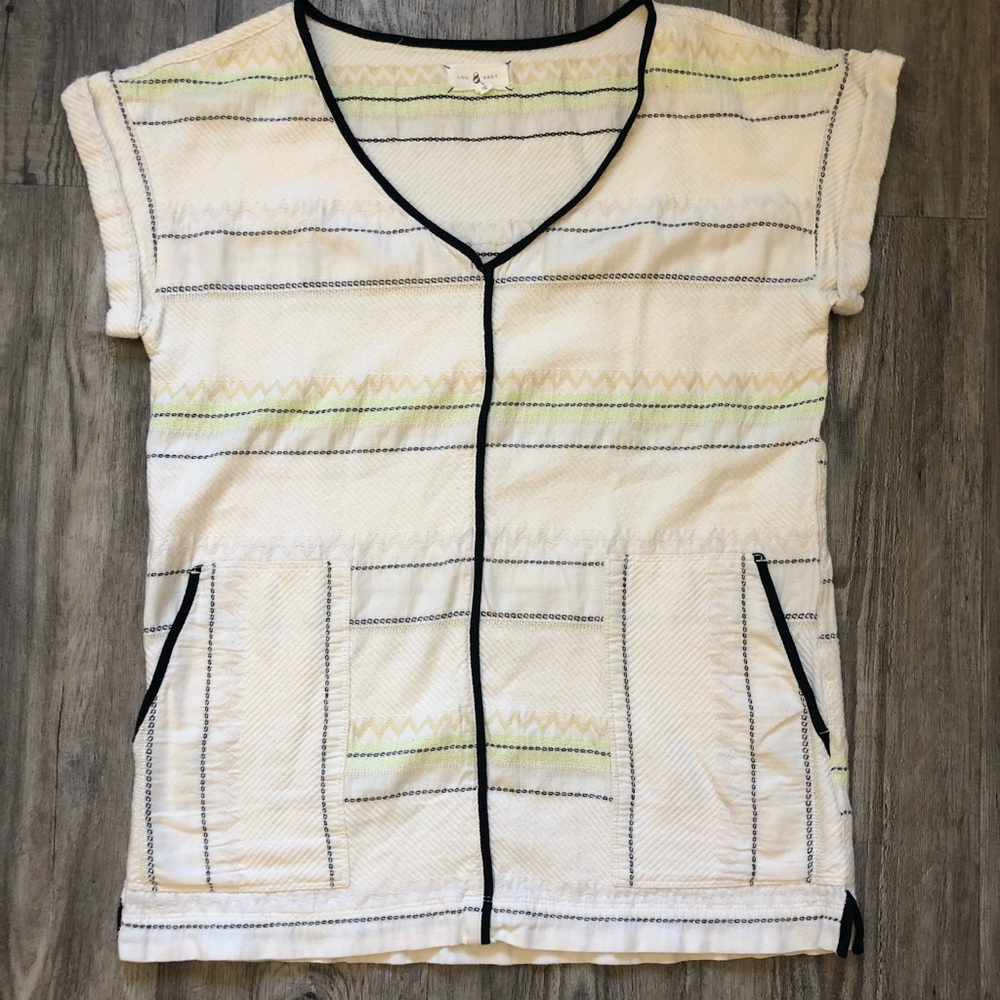 Lou & Grey v-neck embroidered top, size small